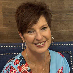 Karla Dixon
