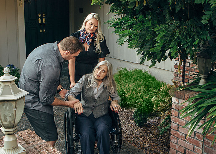 Helping Seniors Return Home Smoothly and Recover Well in Modesto, CA