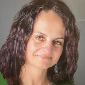 Lynette Lee