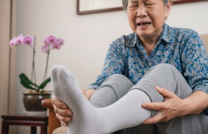 When to See a Podiatrist: Warning Signs in Senior Foot Health